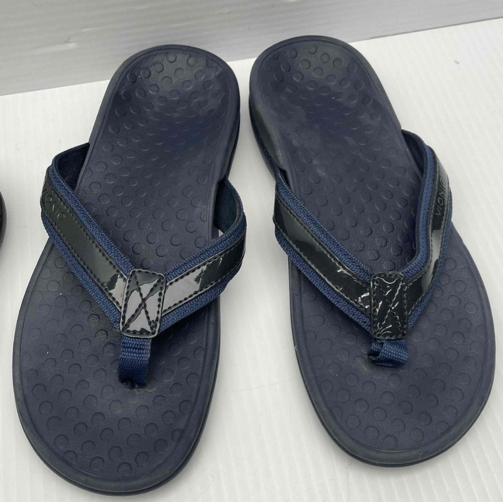 Vionic navy blue, size 5 orthotic sandals